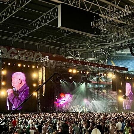 The Star Live Stadium Tour continues…