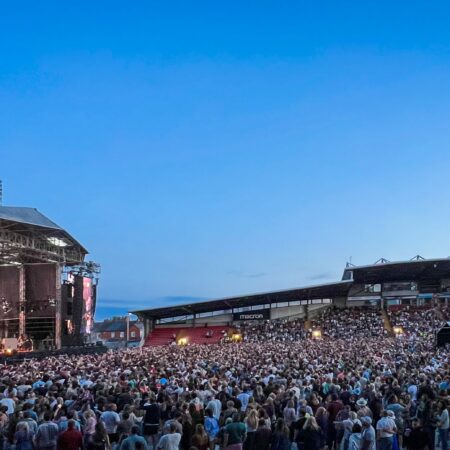 Kings of Leon.