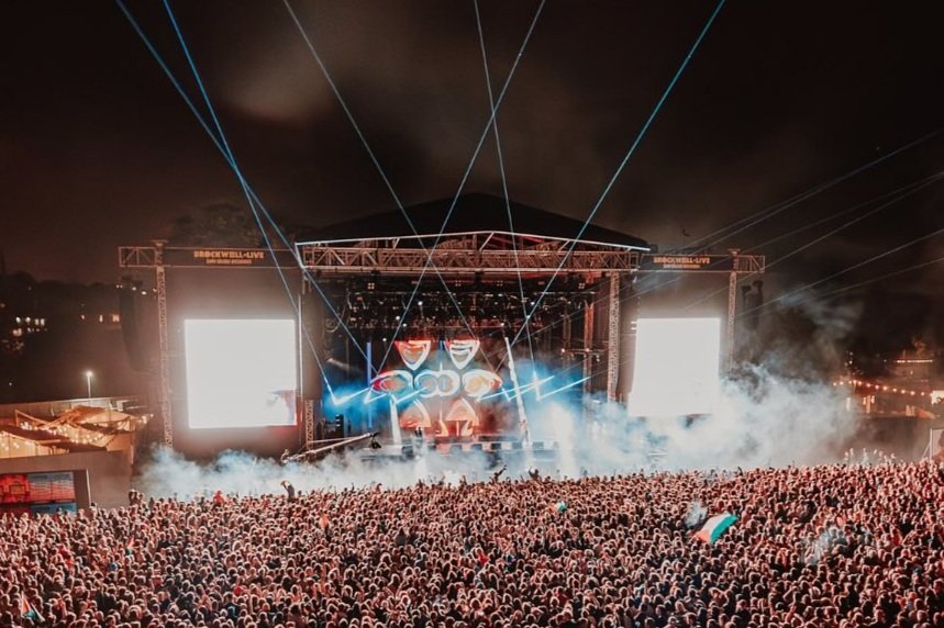 Stage set, towers raised, Brockwell is live!