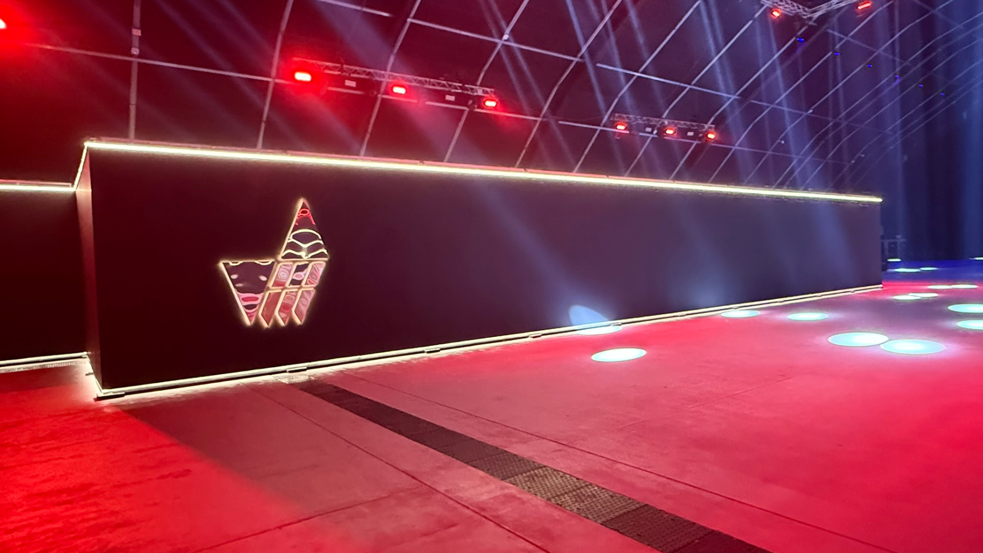 Onyx Arena, WEEKends Music and Art Festival - VIP viewing platform